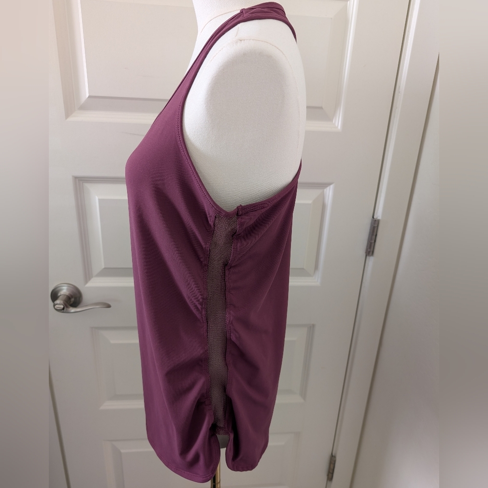 FABLETICS Cashel Tank Top Maroon Activewear Side Mesh with Ruching Size Medium - Picture 2 of 7